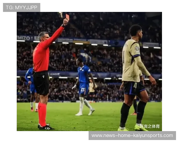 切尔西—齐耶赫弧顶爆射命中死角